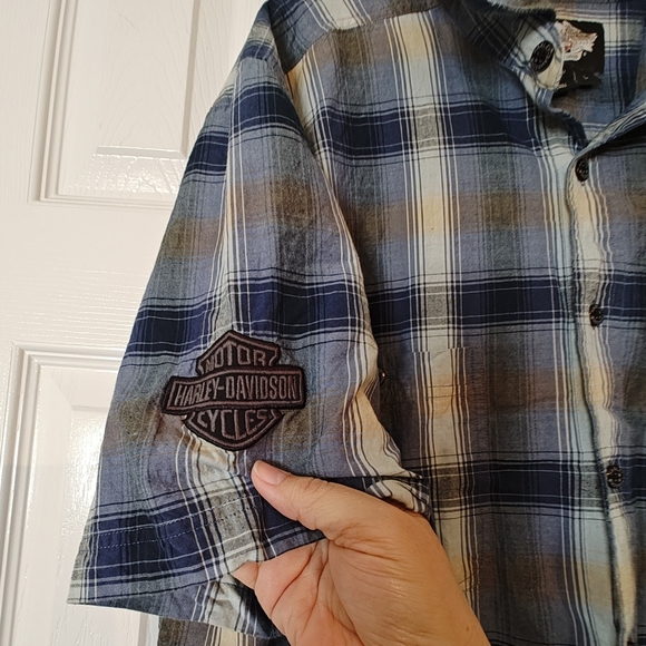 Harley Davidson Motorcycle HDMC Size L Men’s Button Up Blue Tan Plaid Shirt EUC - Picture 6 of 10